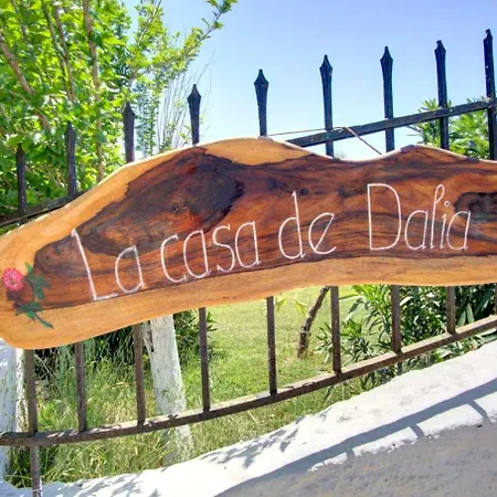 La Casa De Dalia 3*