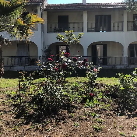 Gæstehus La Casa De Dalia Lefkímmi
