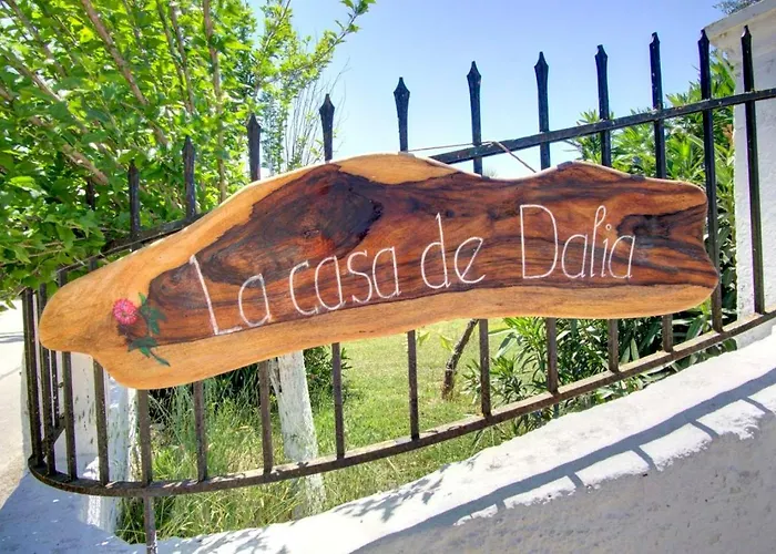 La Casa De Dalia 3*